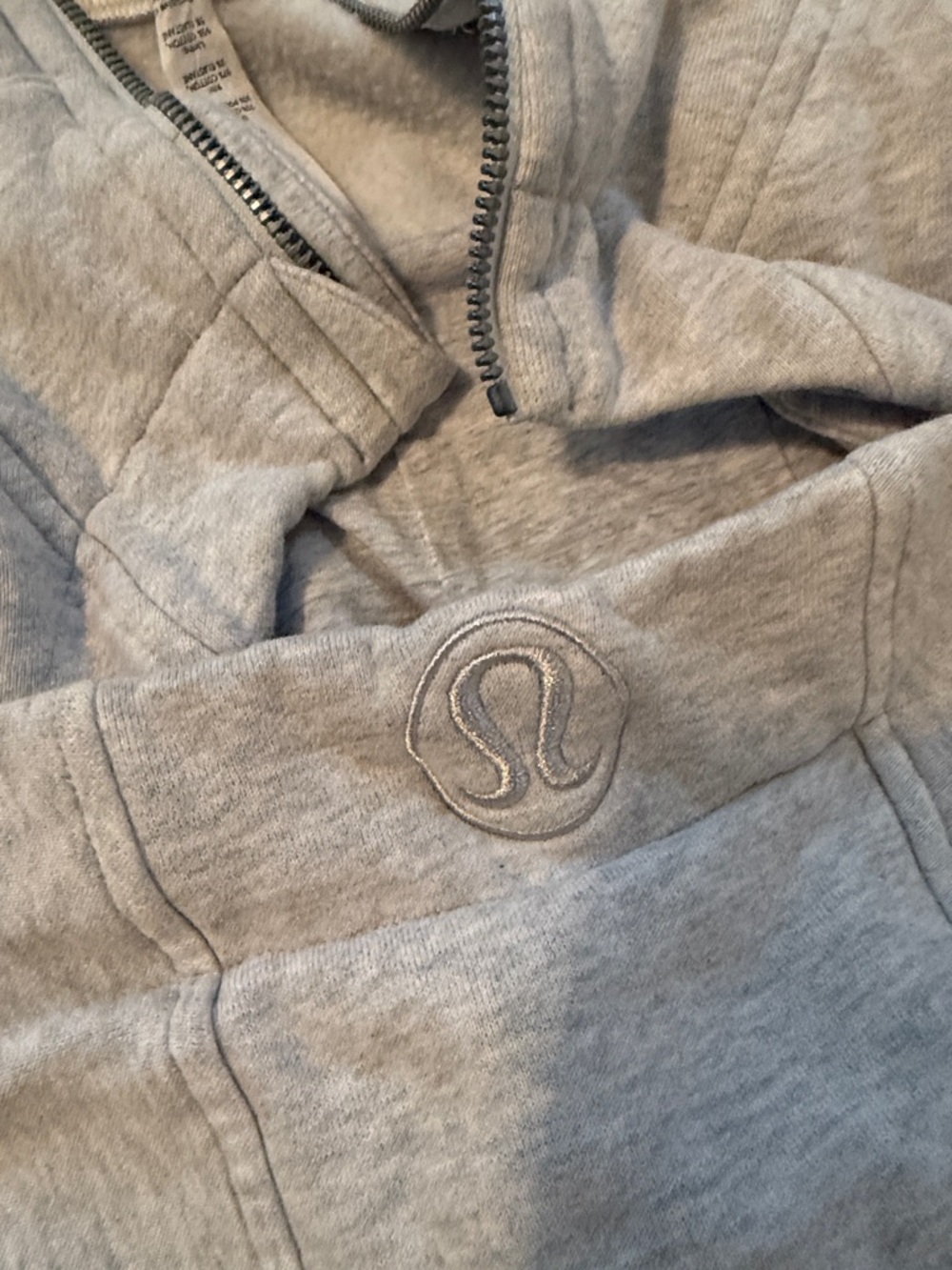 lululemon athletica Heather Gray Full-Zip Cropped Hoodie - Picture 3 of 6